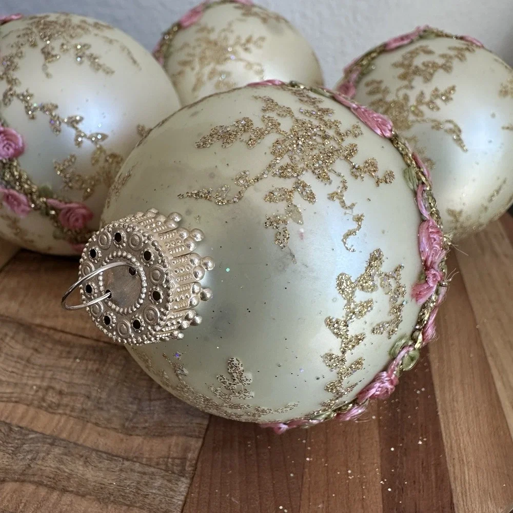 VTG 4 Christmas Glass Ornaments 2.625 Inch Yellow Glitter Floral Ribbon Ball‎